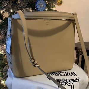 **SOLD** Medium shoulder MCM logo